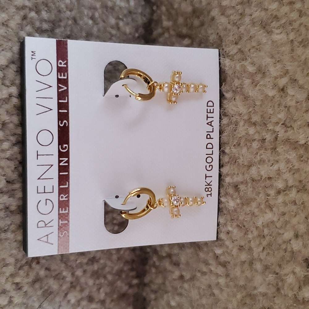 Pierced 18k gold plated earrings